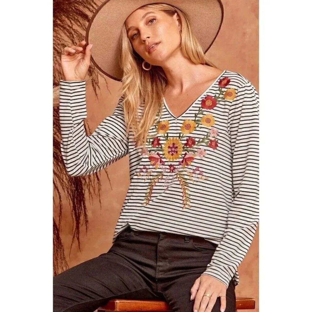 Savanna Jane Marigold Embroidered Floral Striped Top Women's Size Small Nwr